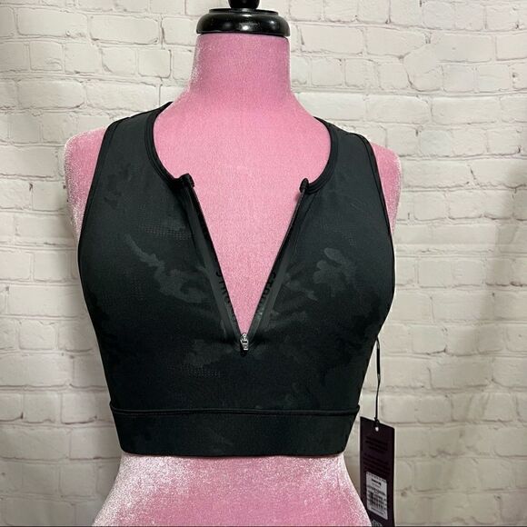 ZUMBA FITNESS! Medium STRONG NATION STRONG BY ZUMBA zip up scoop sports bra nwt - Picture 5 of 8